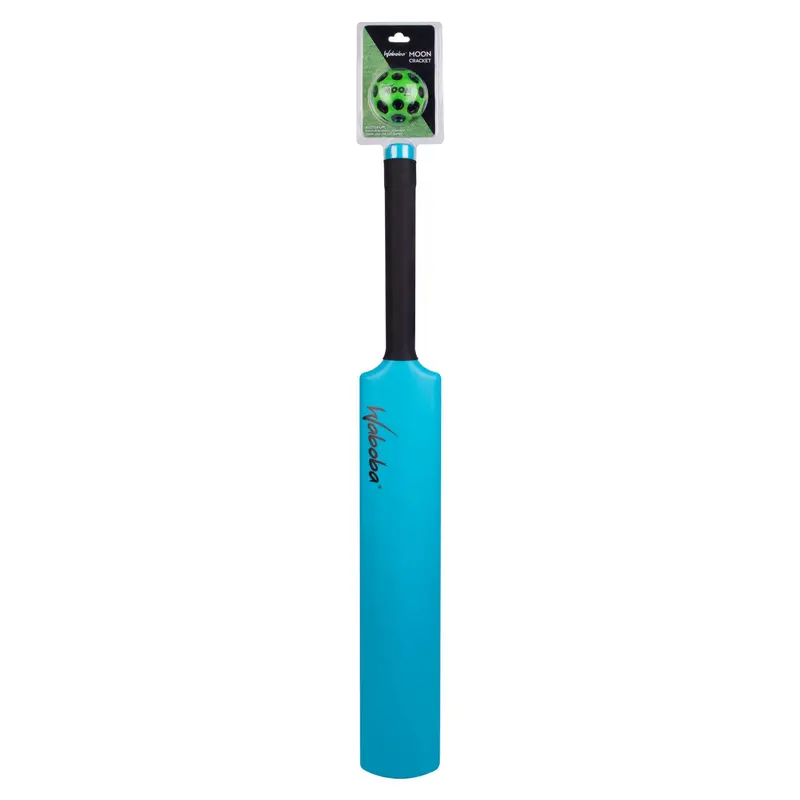 Land Cricket Set With Bat And Moon Ball 1