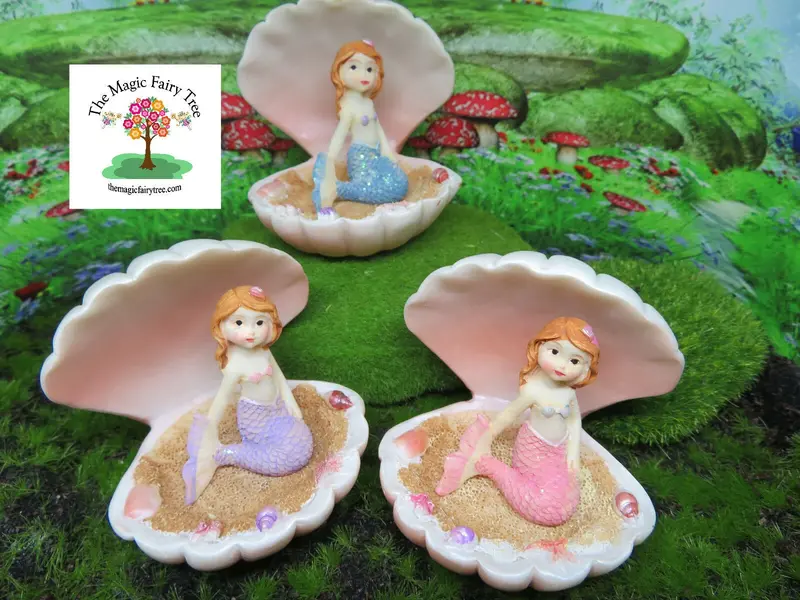 Miniature Mermaid Shell Statue – Decorative Figurine Collection Piece 1