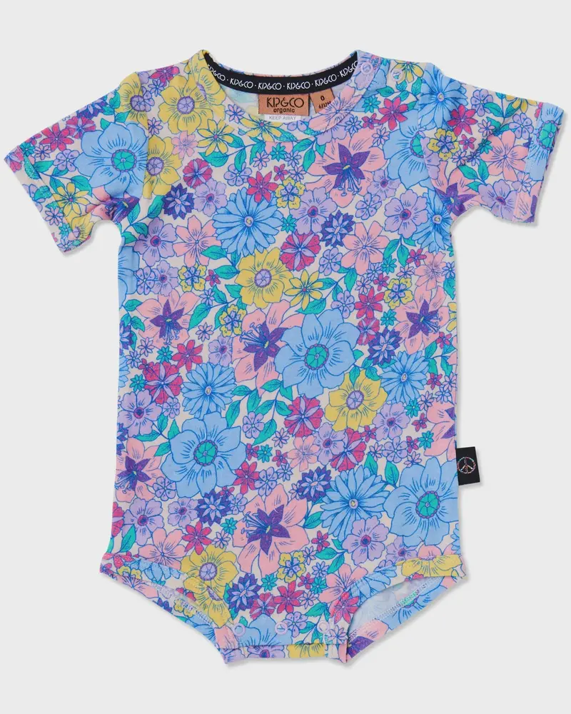 Short-Sleeve Zip Romper – Playful Bunch Of Fun Design 1